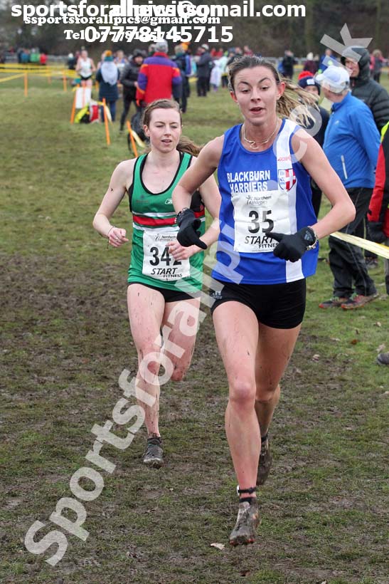 Senior womens Northern Cross Country Champs., Camp Hill Estate, Kirklington.  Photo: David T. Hewitson/Sports for All Pics